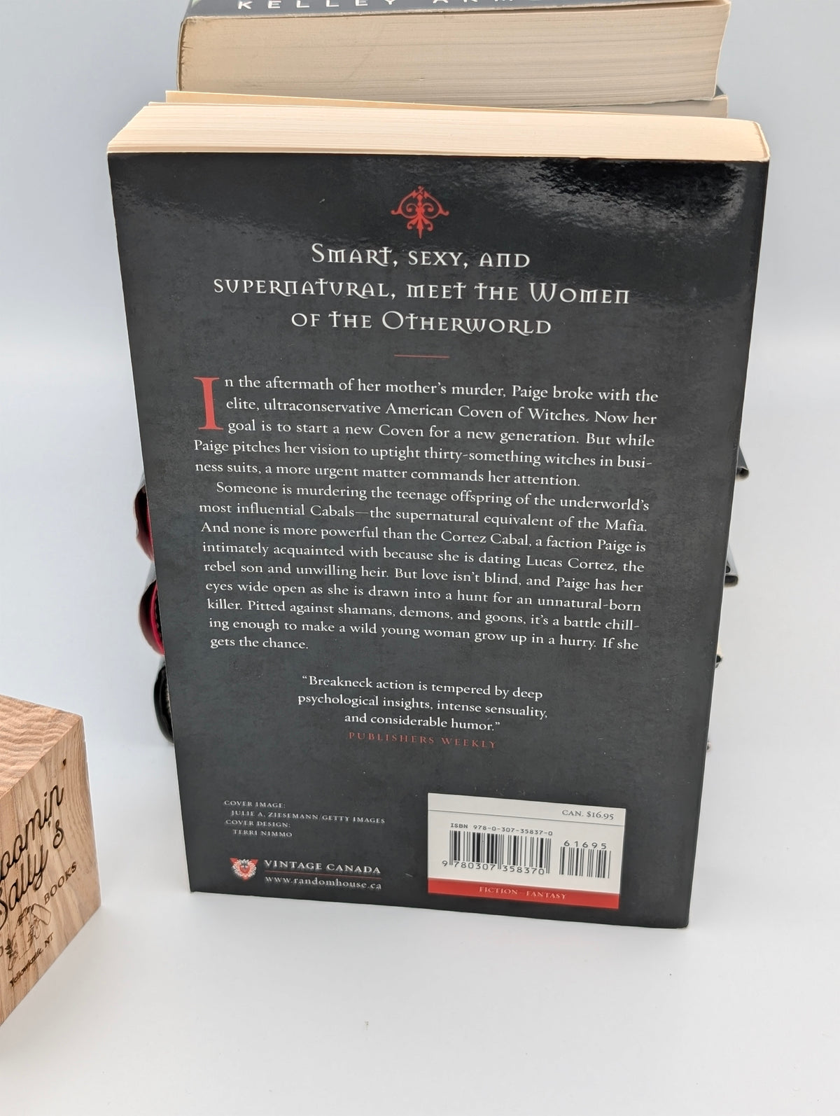 Kelley Armstrong – Women of the Otherworld Series 11-Book Bundle