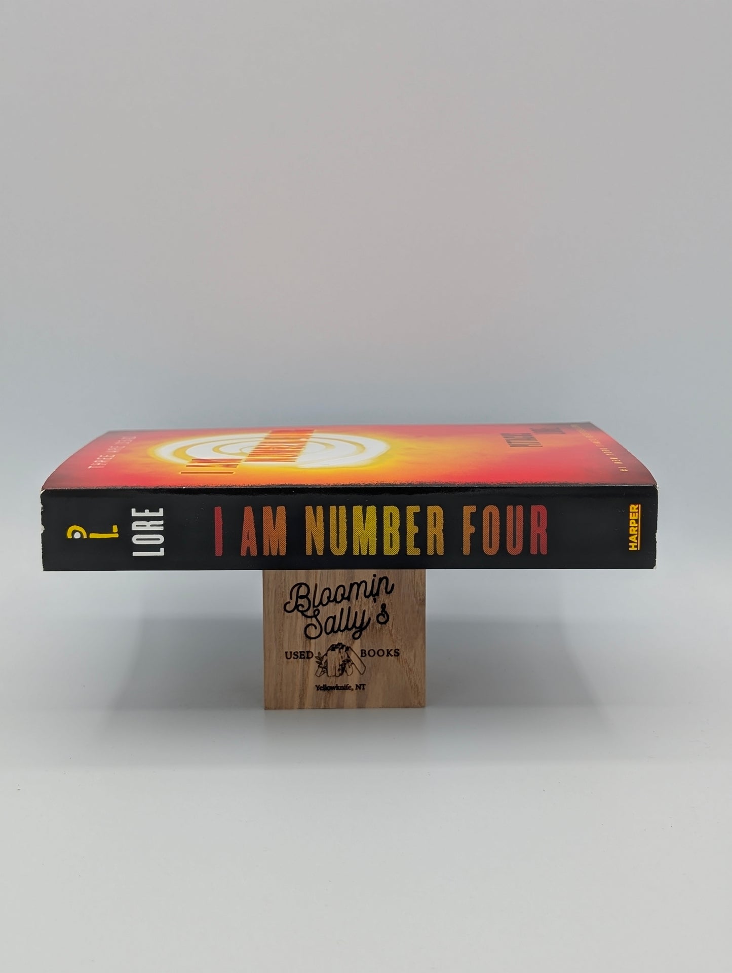 I Am Number Four (Lorien Legacies, 1)