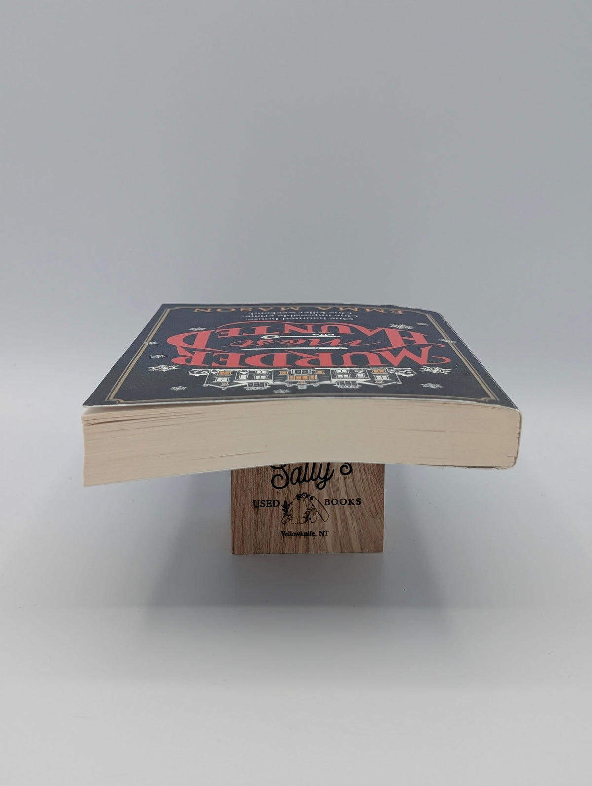 Murder Most Haunted: A Novel