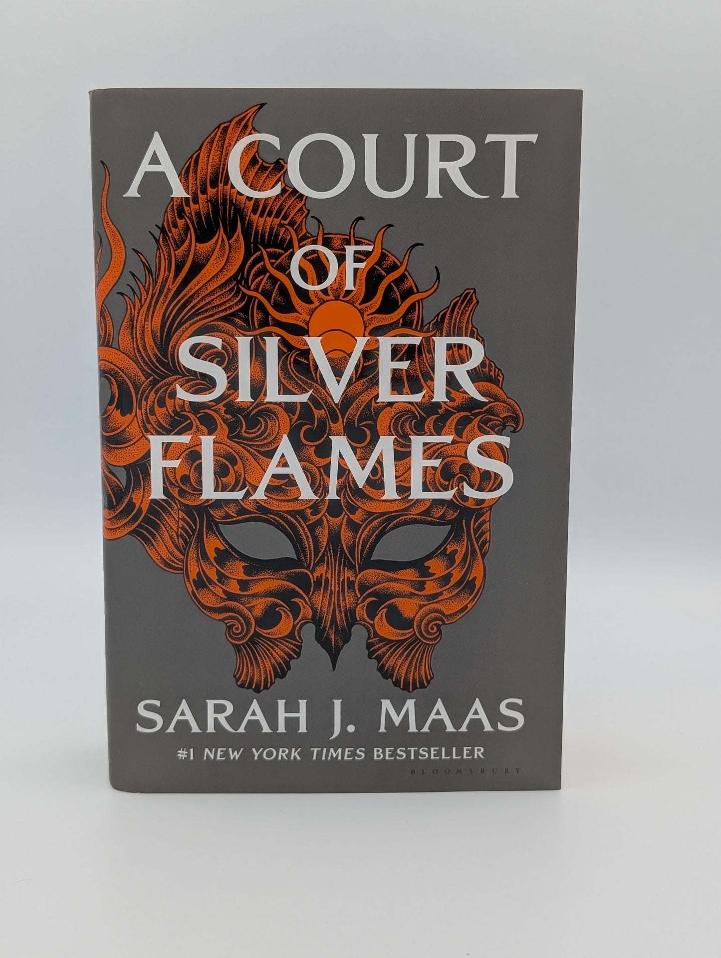 A Court of Silver Flames (A Court of Thorns and Roses, 5)