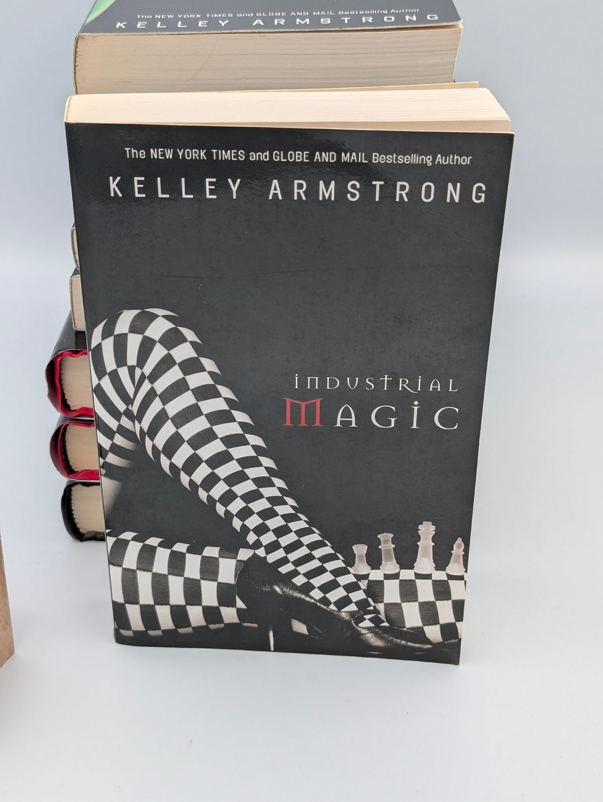 Kelley Armstrong – Women of the Otherworld Series 11-Book Bundle
