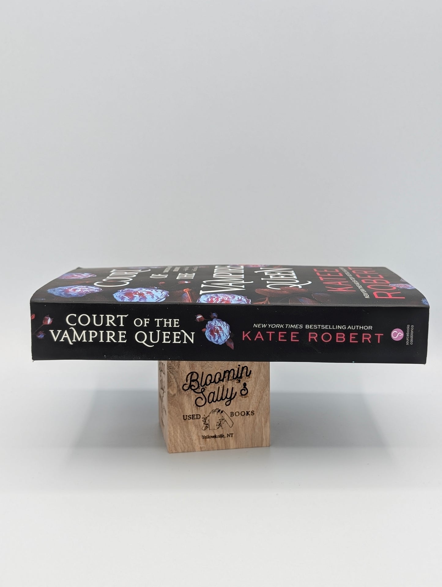 Court of the Vampire Queen