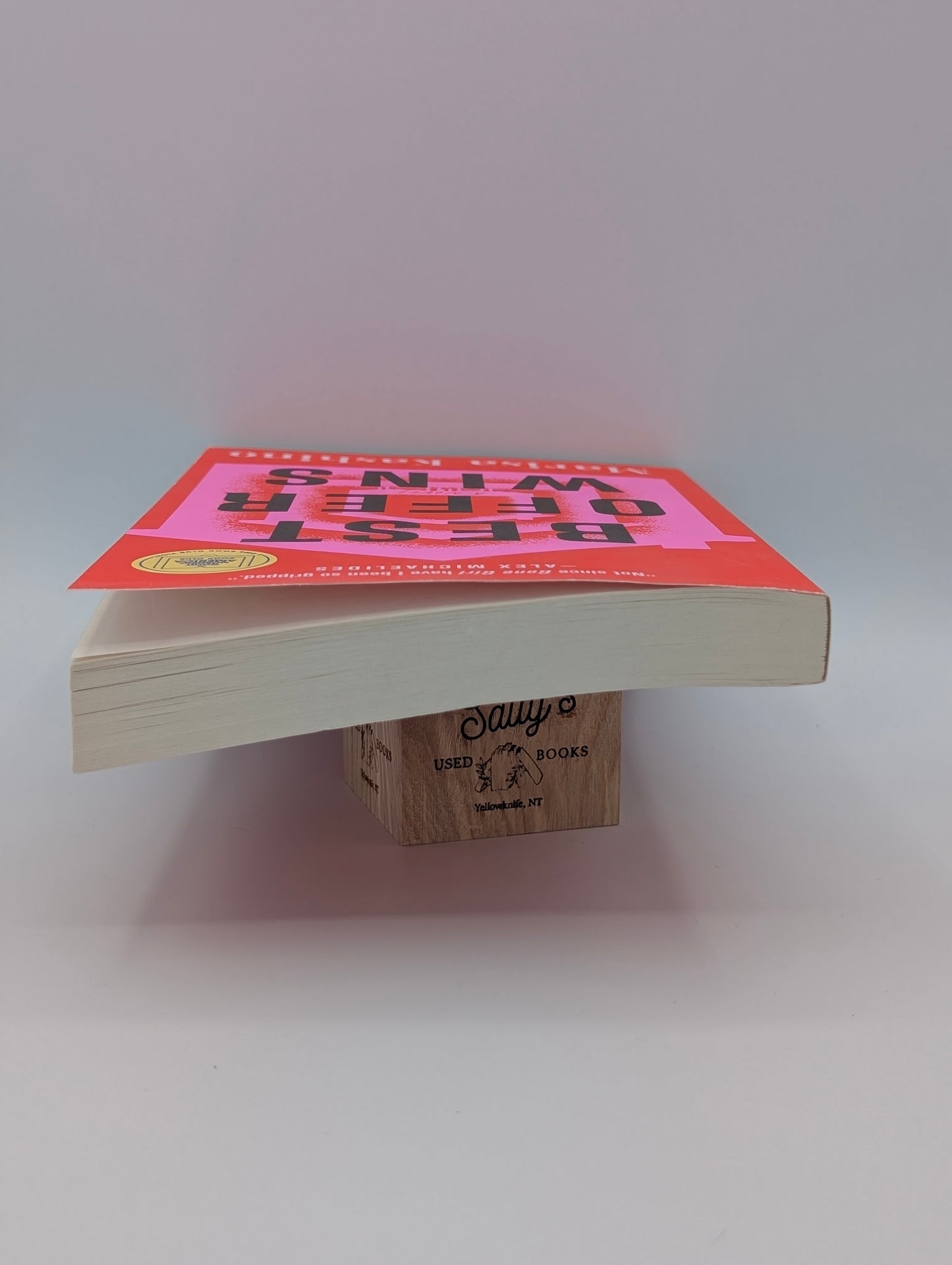 Best Offer Wins (A GMA Book Club Pick)