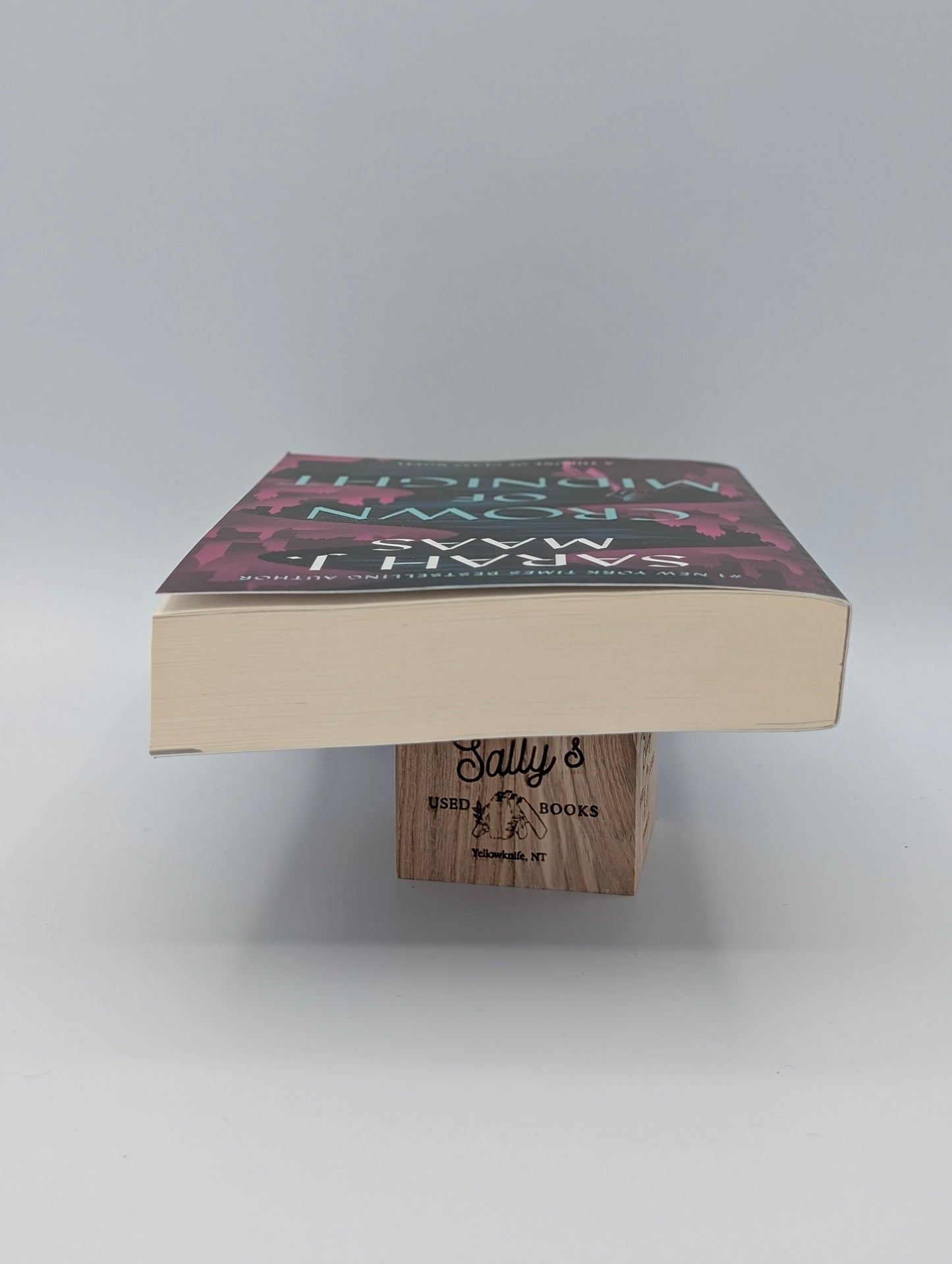 Crown of Midnight (Throne of Glass, 2)