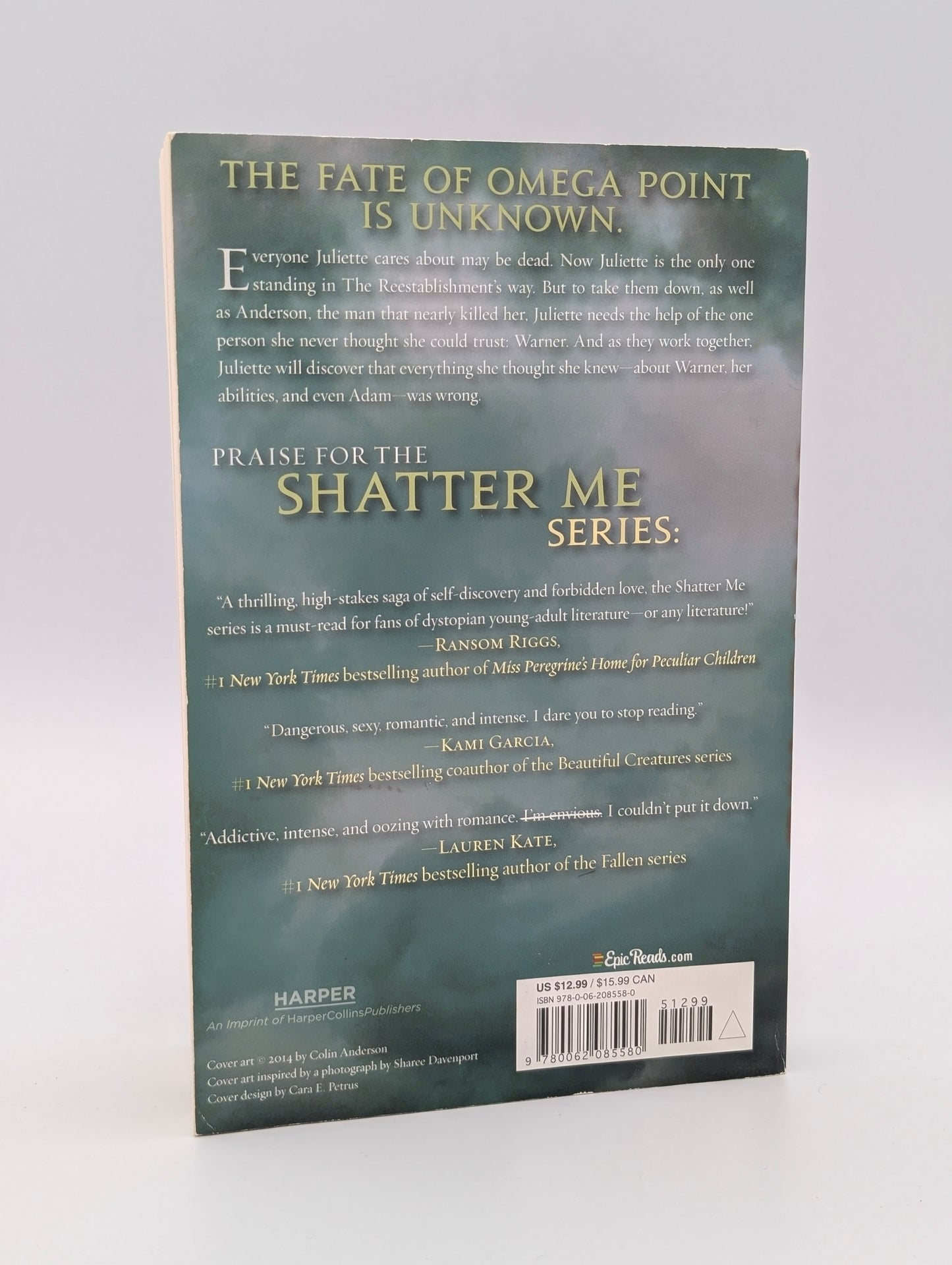 Ignite Me (Shatter Me Book 3)
