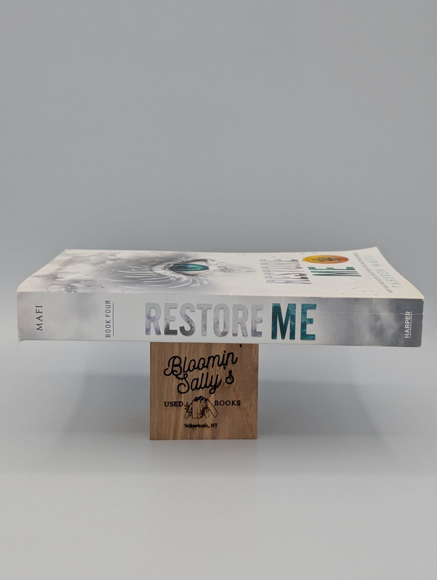 Restore Me (Shatter Me Book 4)