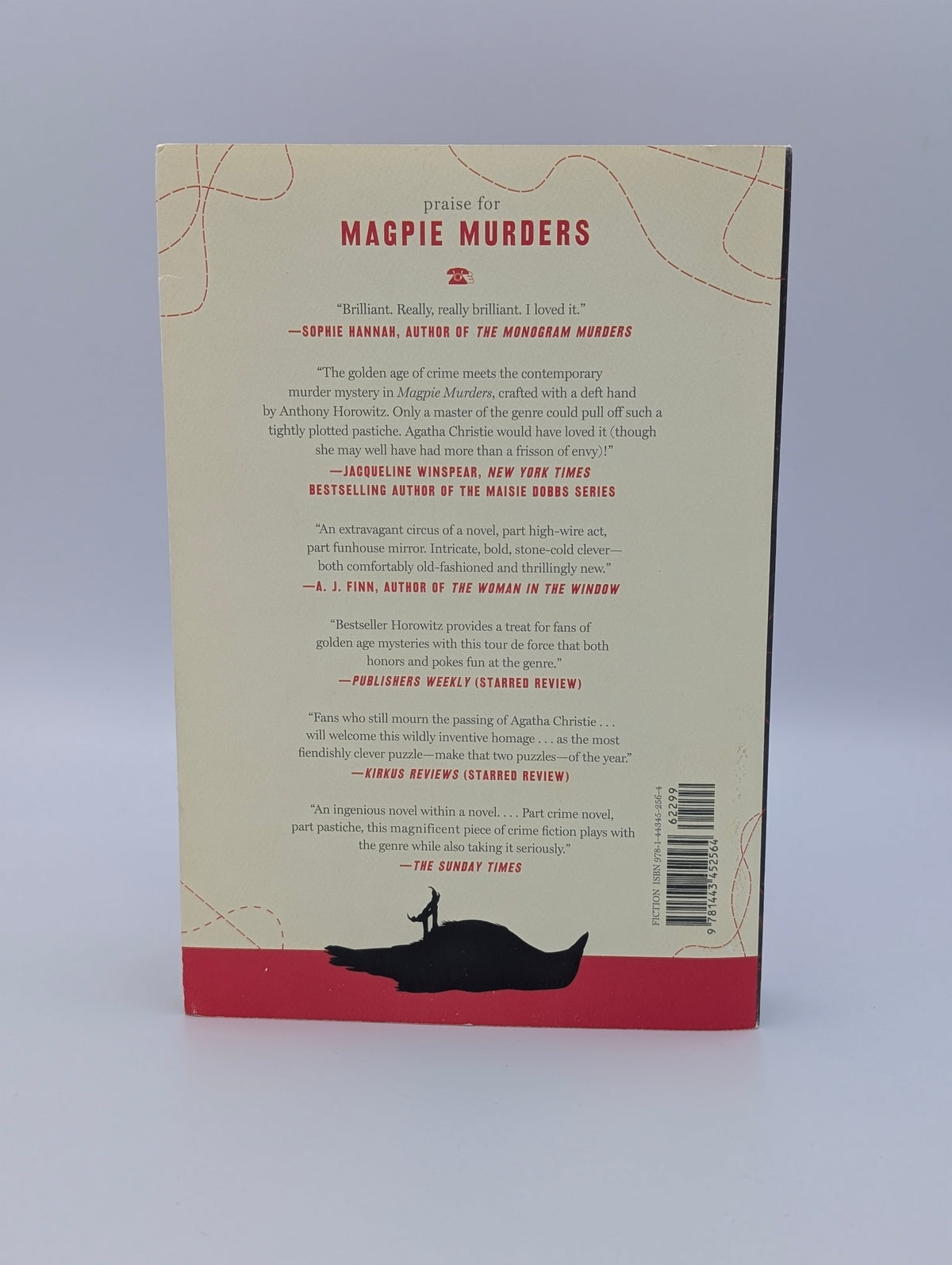 Magpie Murders: A Novel (Susan Ryeland Series, 1)