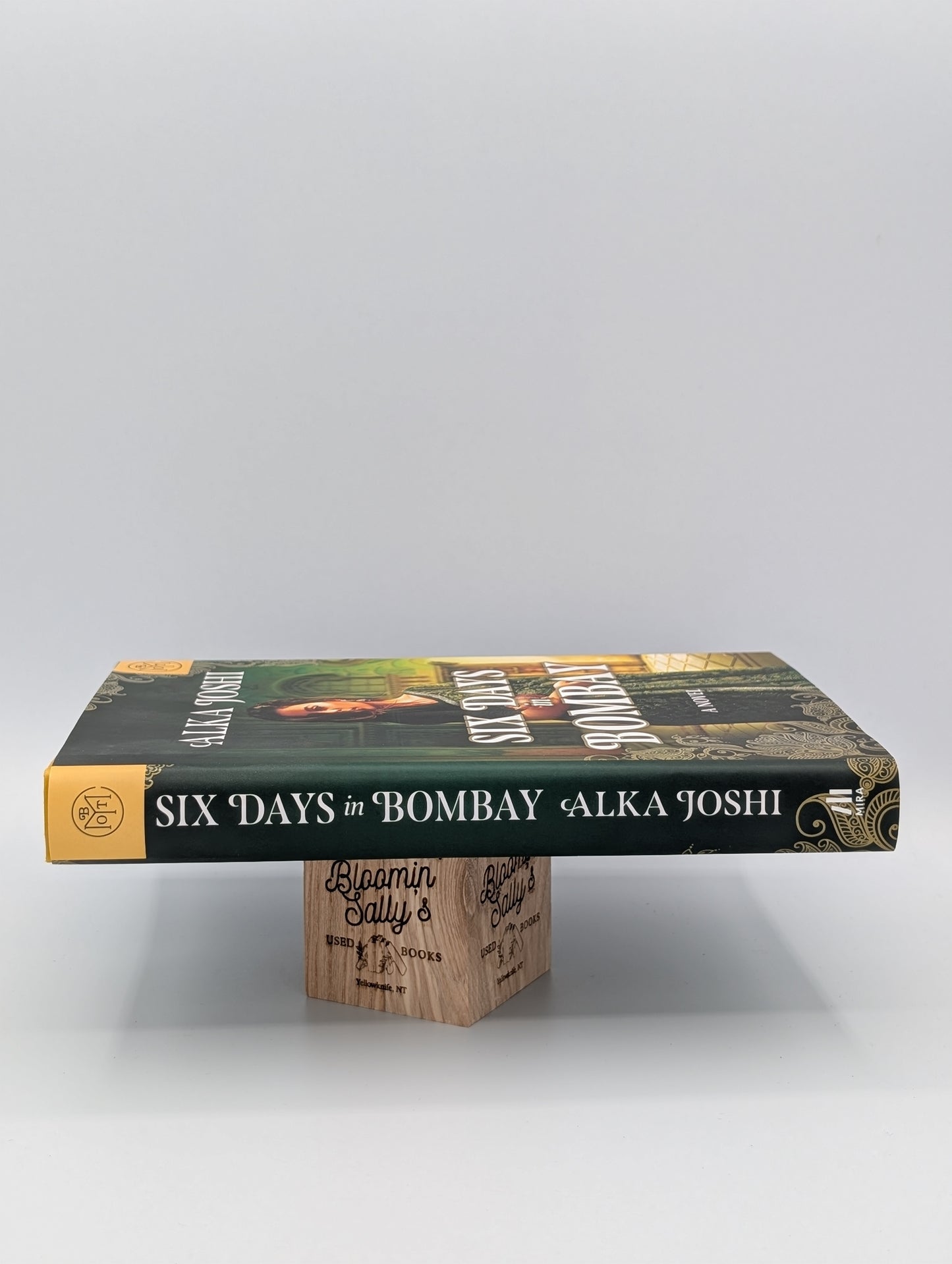 Six Days in Bombay: A Novel (BOTM)