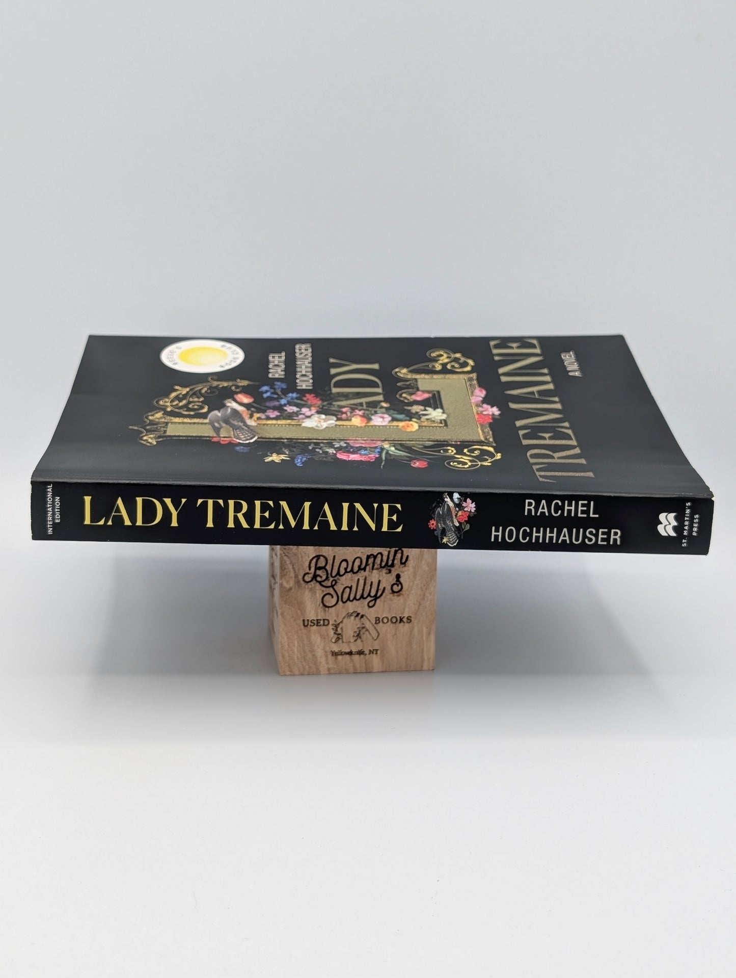 Lady Tremaine: Reese's Book Club Pick (A Novel)
