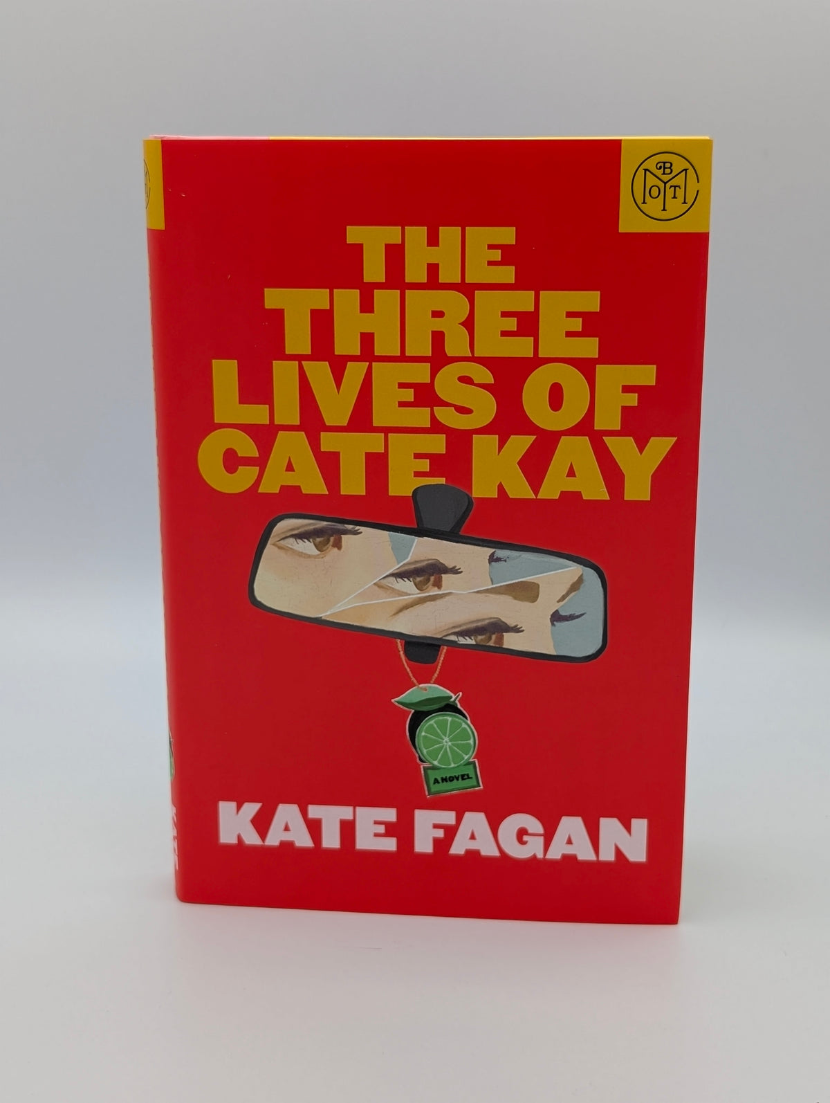 Les trois vies de Cate Kay : un roman