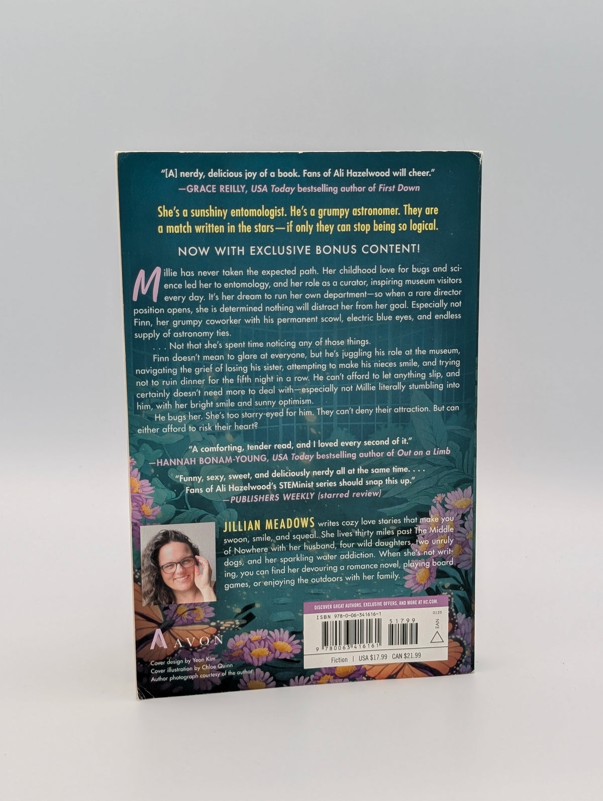 Give Me Butterflies: A Novel (Oaks Sisters, 1)