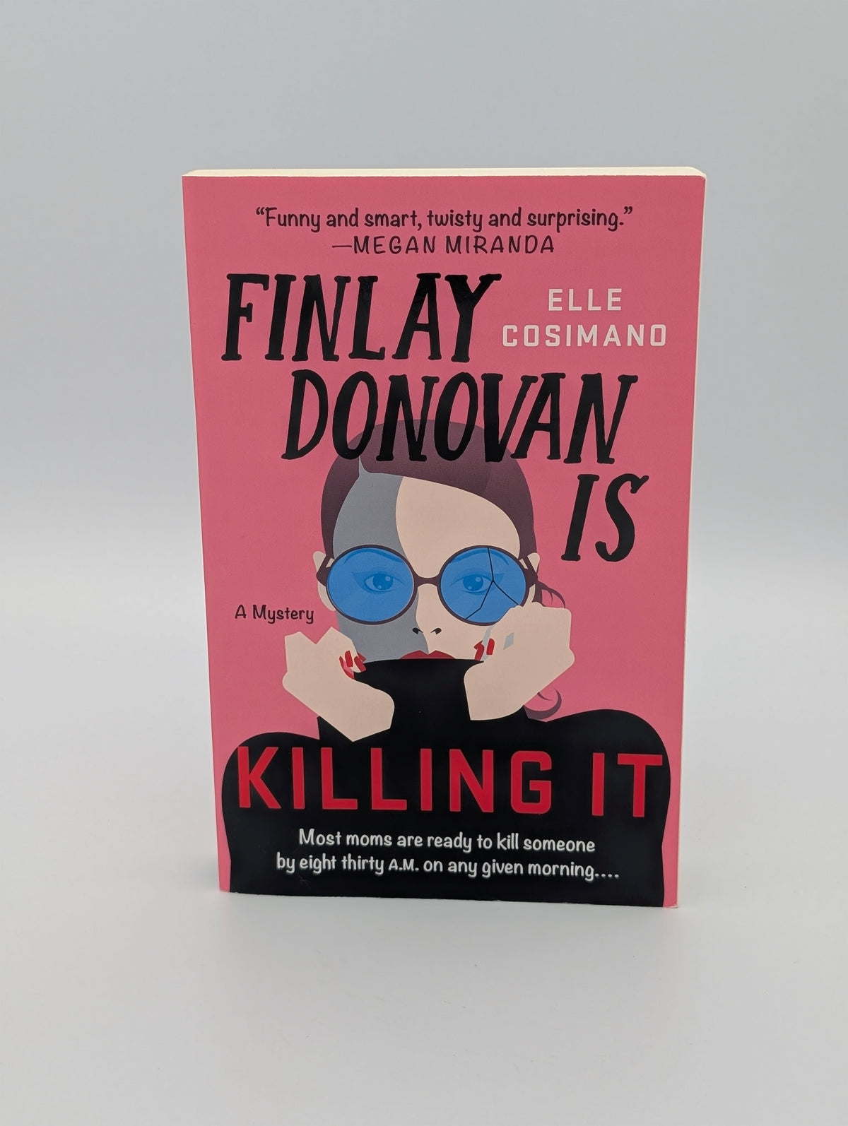 Finlay Donovan Is Killing It: A Novel (The Finlay Donovan Series, 1)