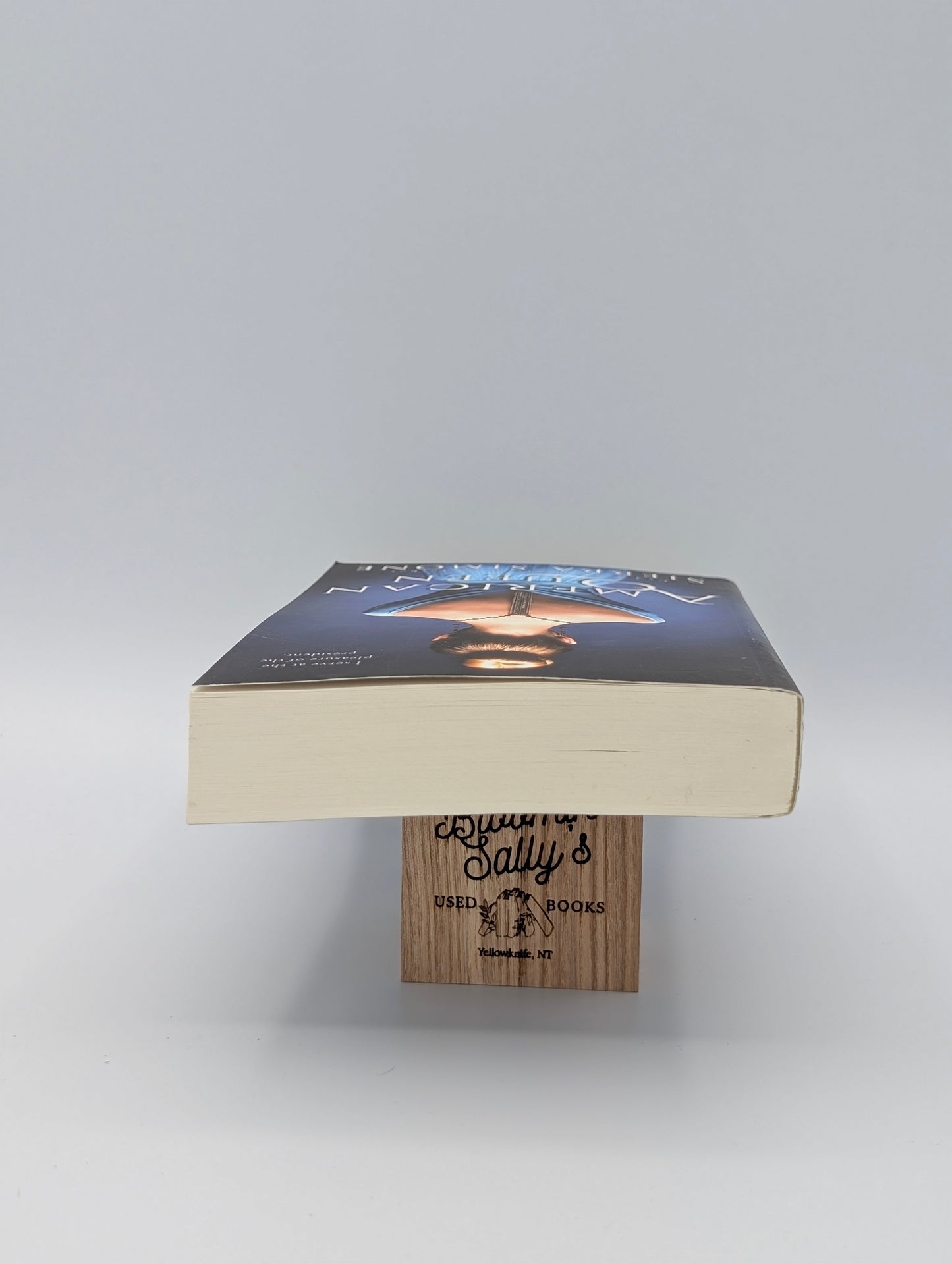 American Queen (New Camelot, 1)