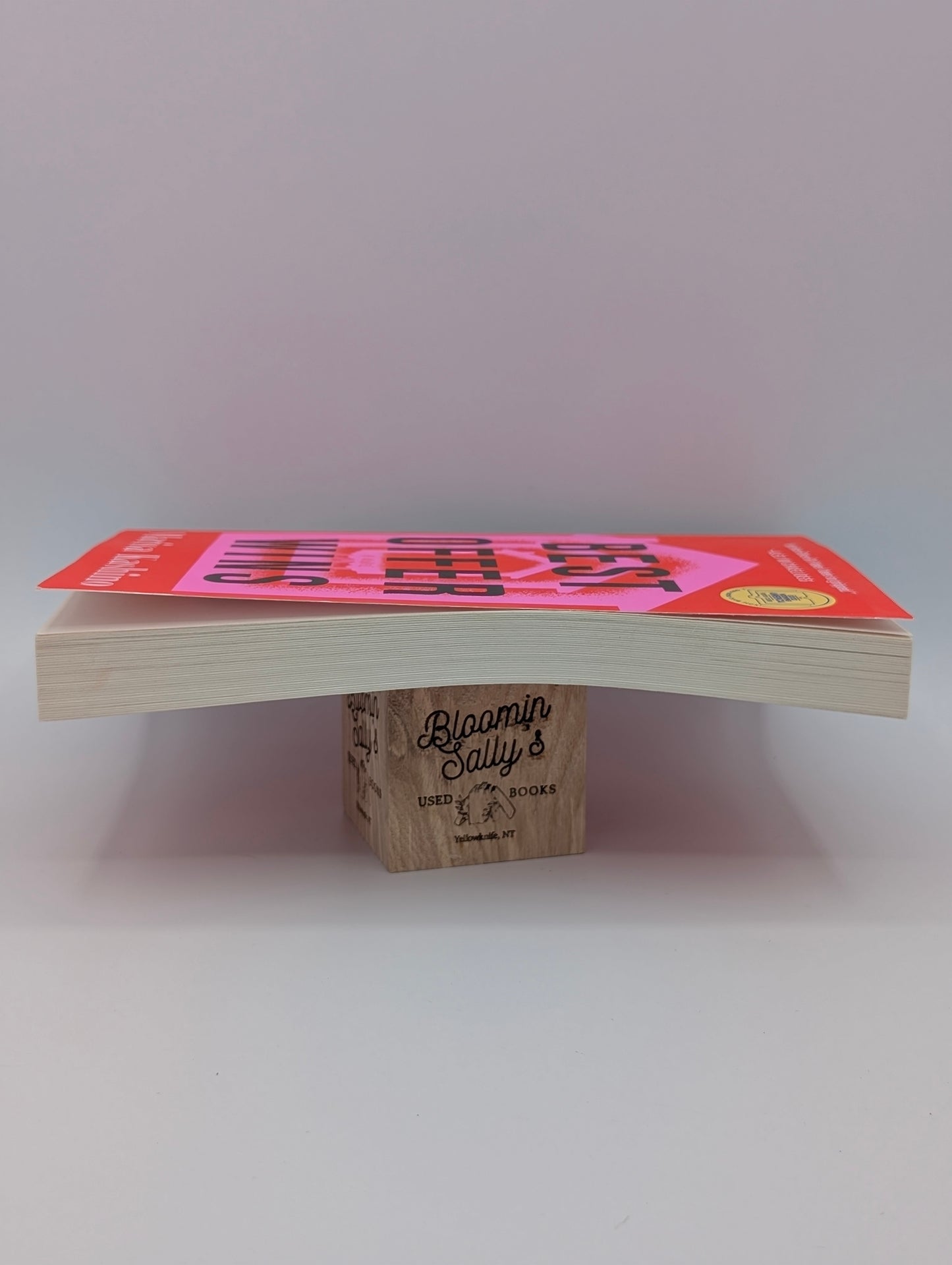 Best Offer Wins (A GMA Book Club Pick)