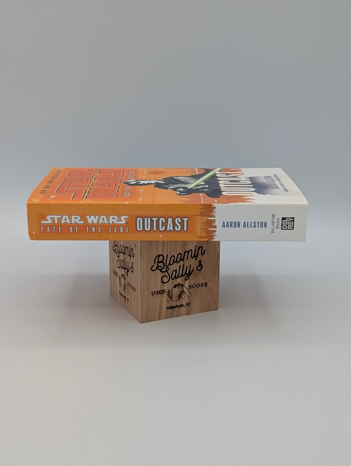 Outcast - Star Wars: Fate of the Jedi