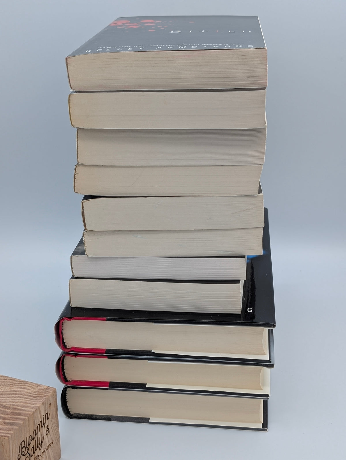 Kelley Armstrong – Women of the Otherworld Series 11-Book Bundle