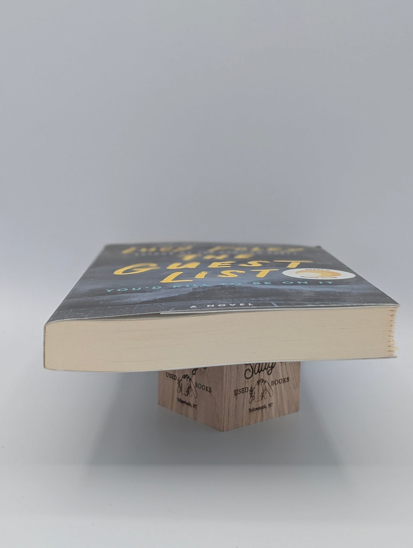 The Guest List: A Novel