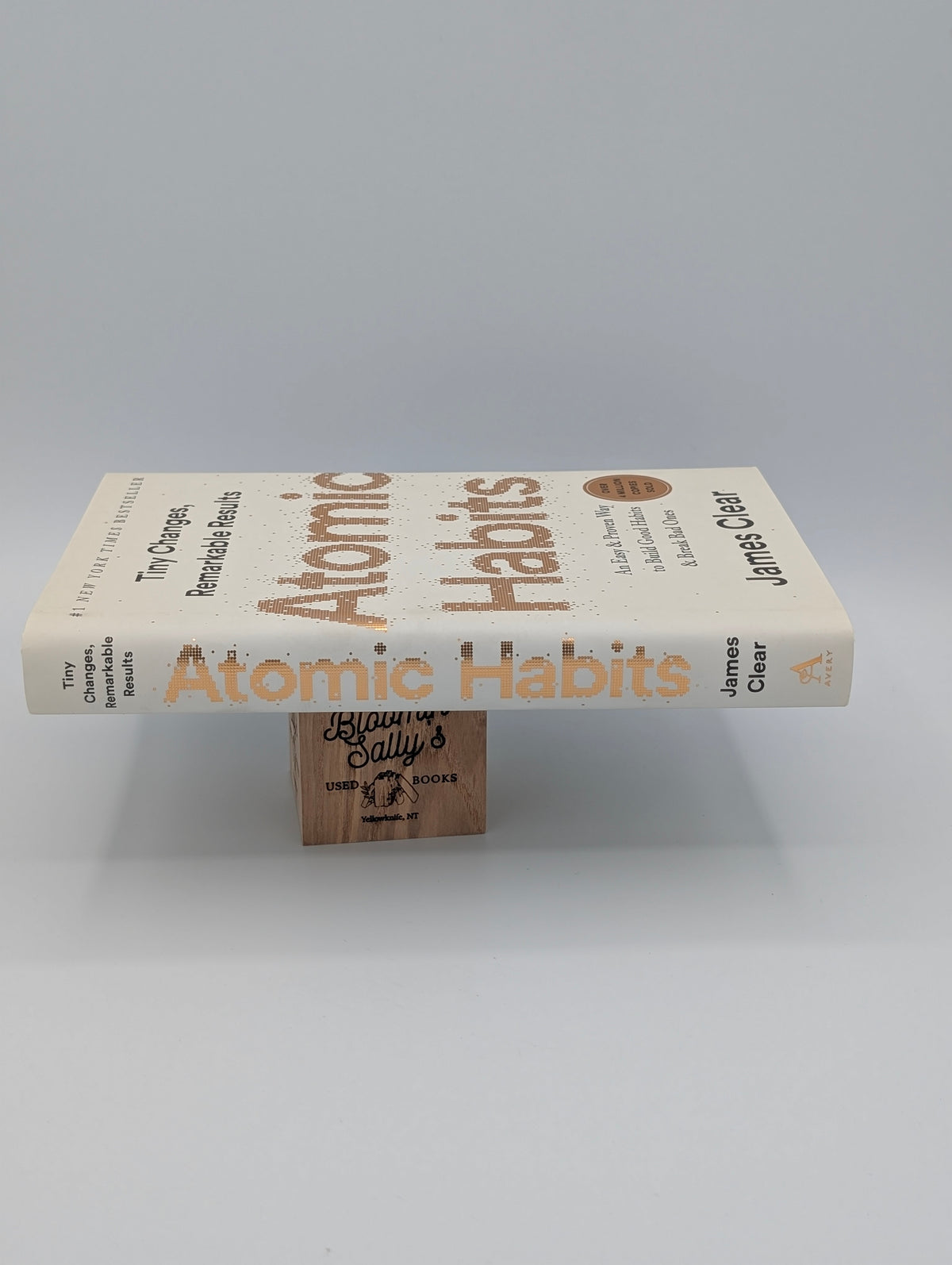 Atomic Habits: An Easy & Proven Way to Build Good Habits & Break Bad Ones