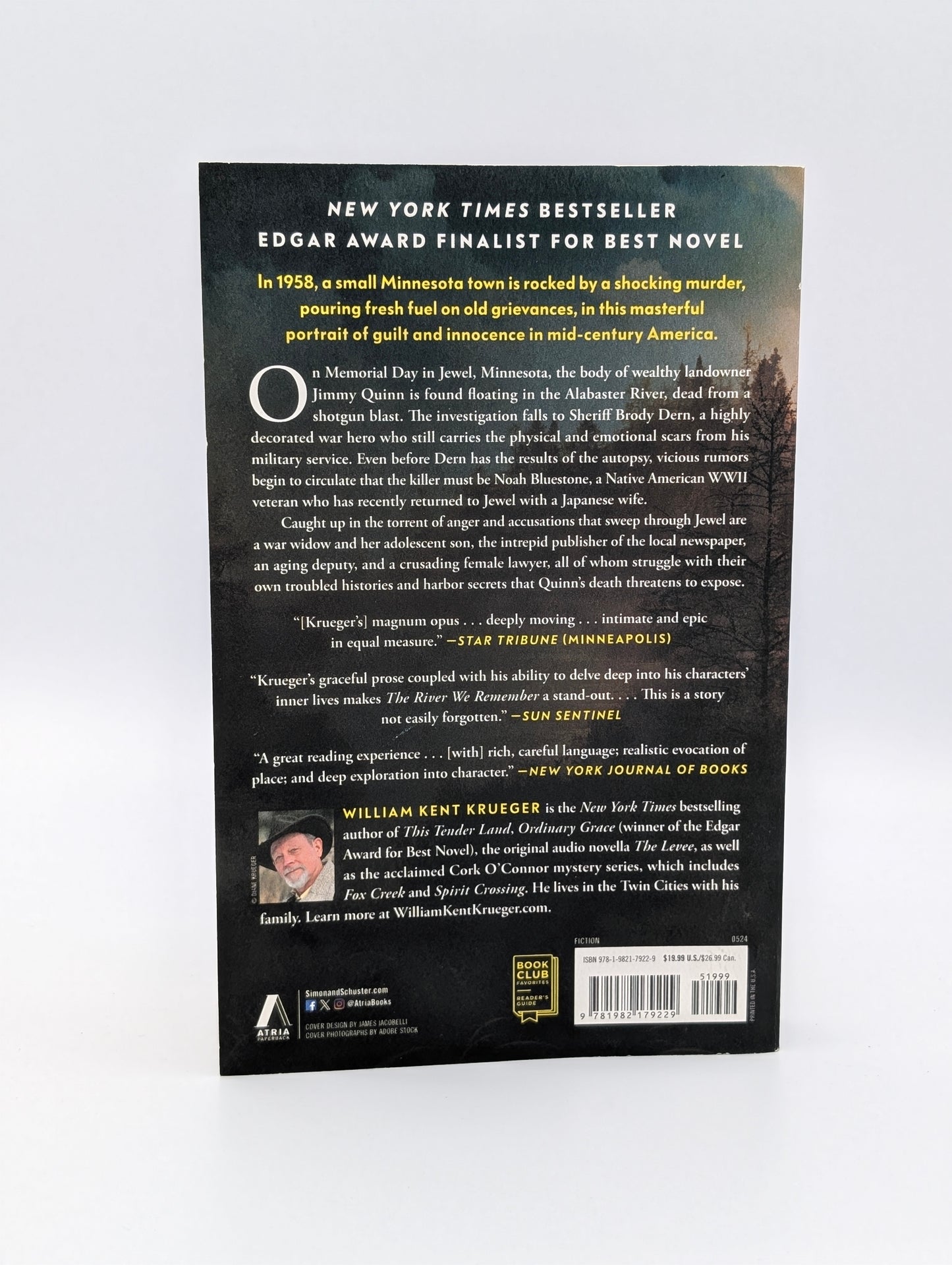 The River We Remember: A Novel