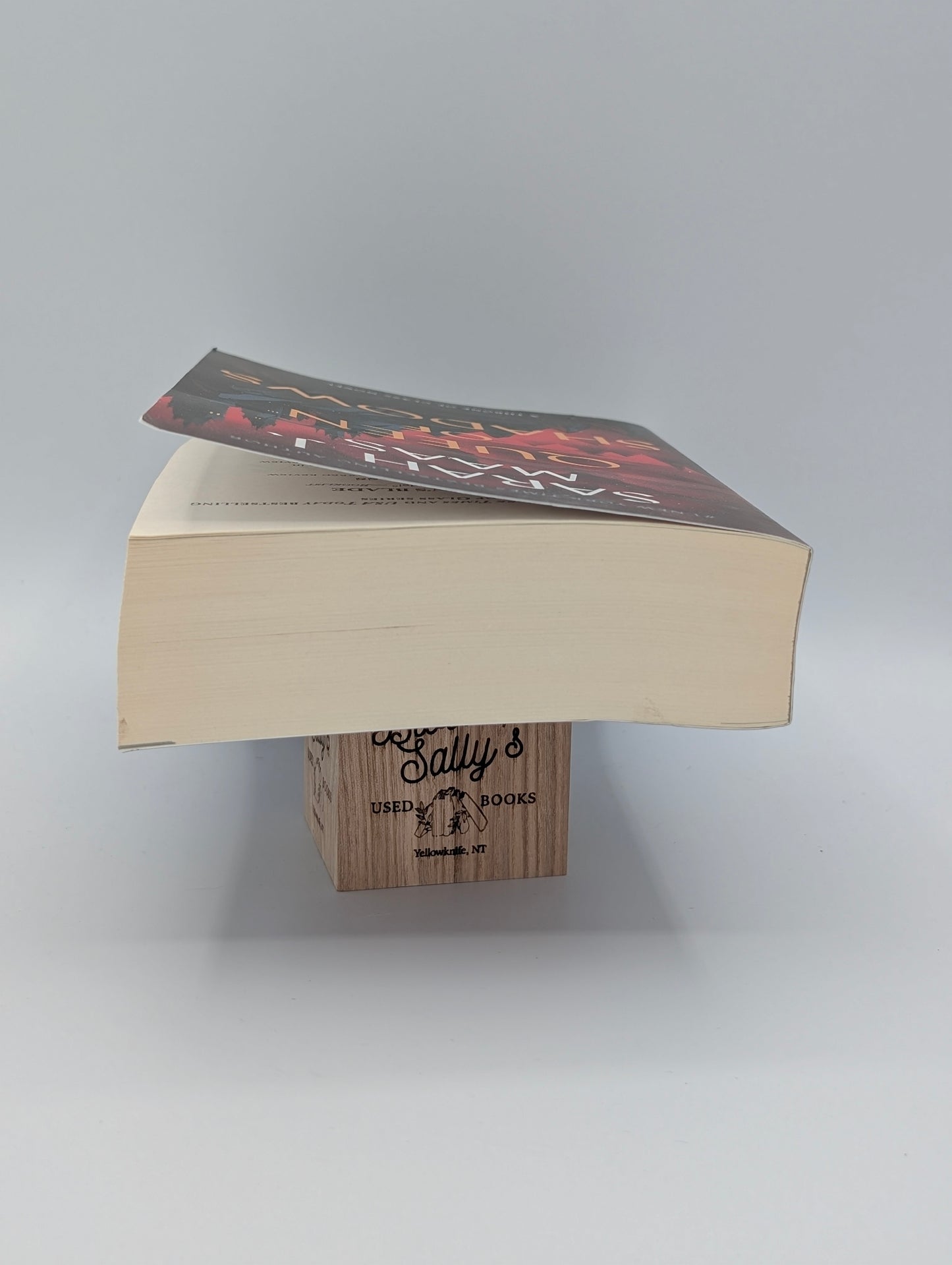Queen of Shadows (Throne of Glass, 4)