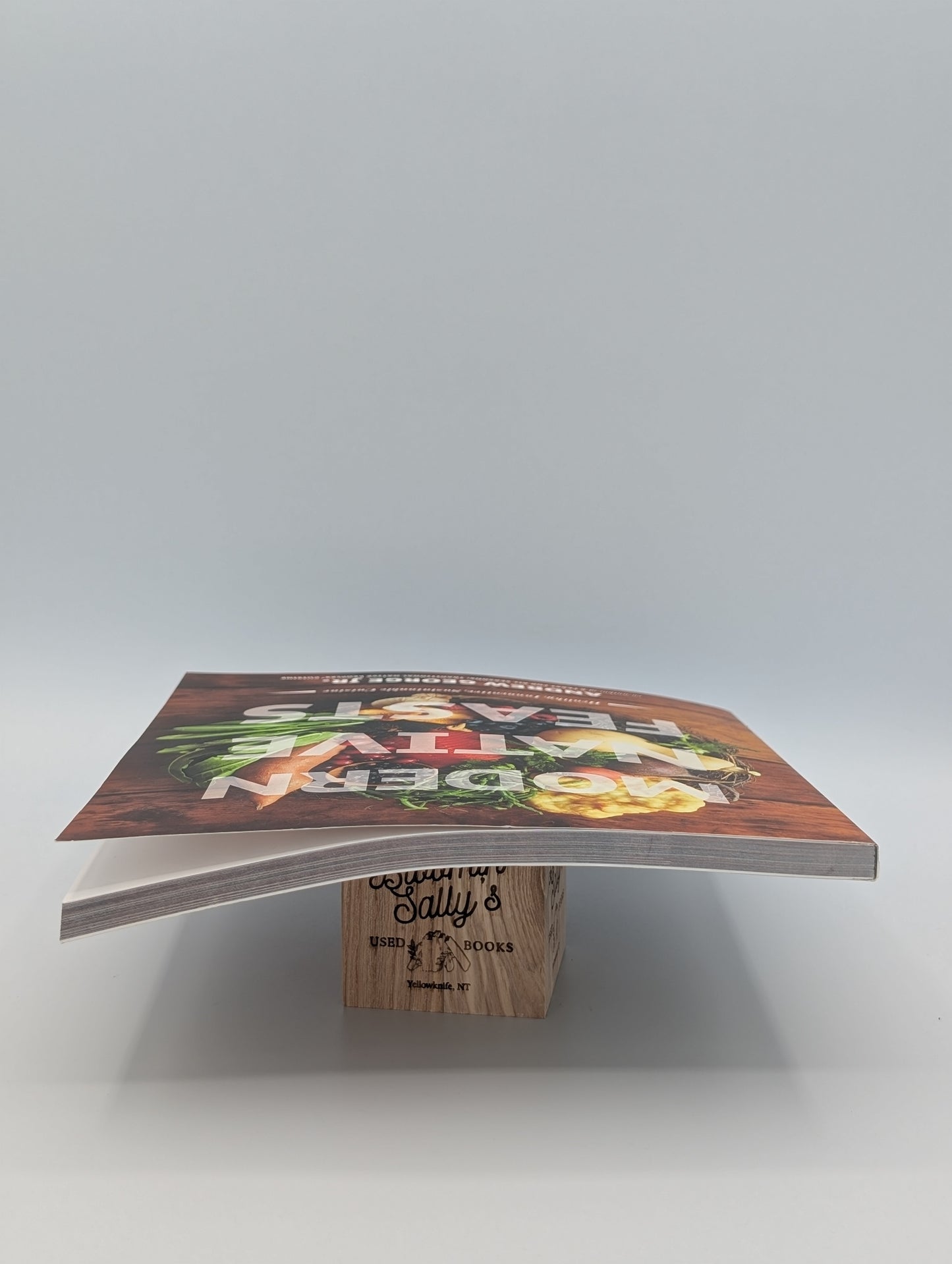 Modern Native Feasts: Healthy, Innovative, Sustainable Cuisine